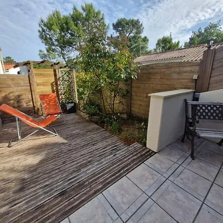 Maison Boisée, 800m De La Plage, 100m², 3 Chambres, Terrasse, Parking - Fr-1-777-18 Saint-Jean-de-Monts